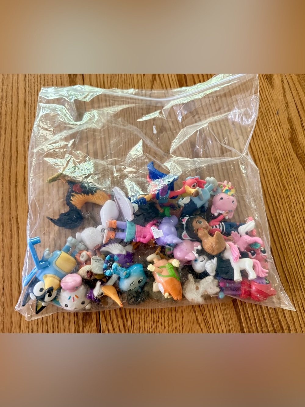 Assorted Kids Toy Figures - Mixed Colors
